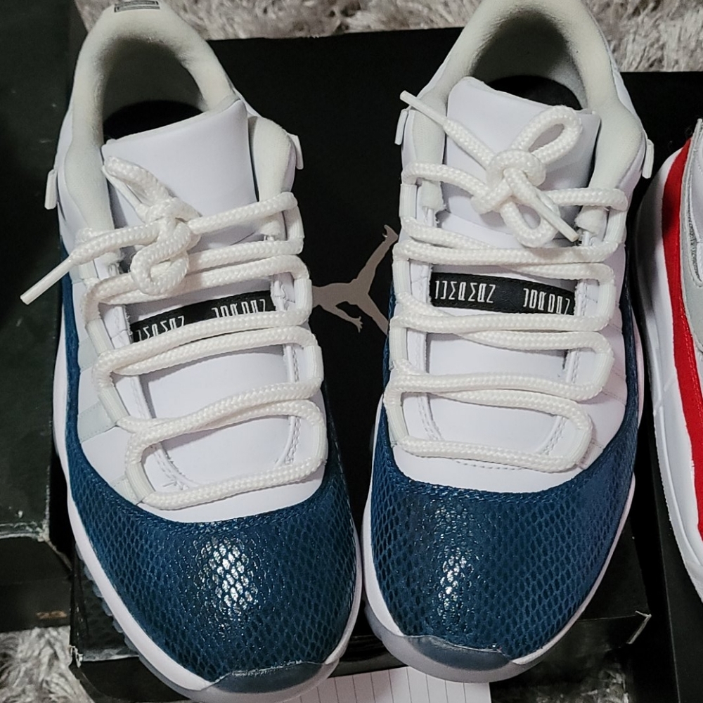 Jordan 11 Retro Low